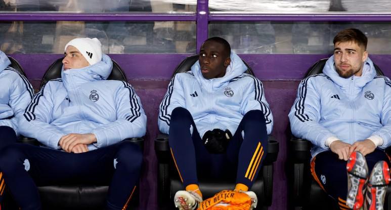 开云体育APP-阿斯:皇马想今夏出售门迪,但前提是他能上场比赛并发挥出色